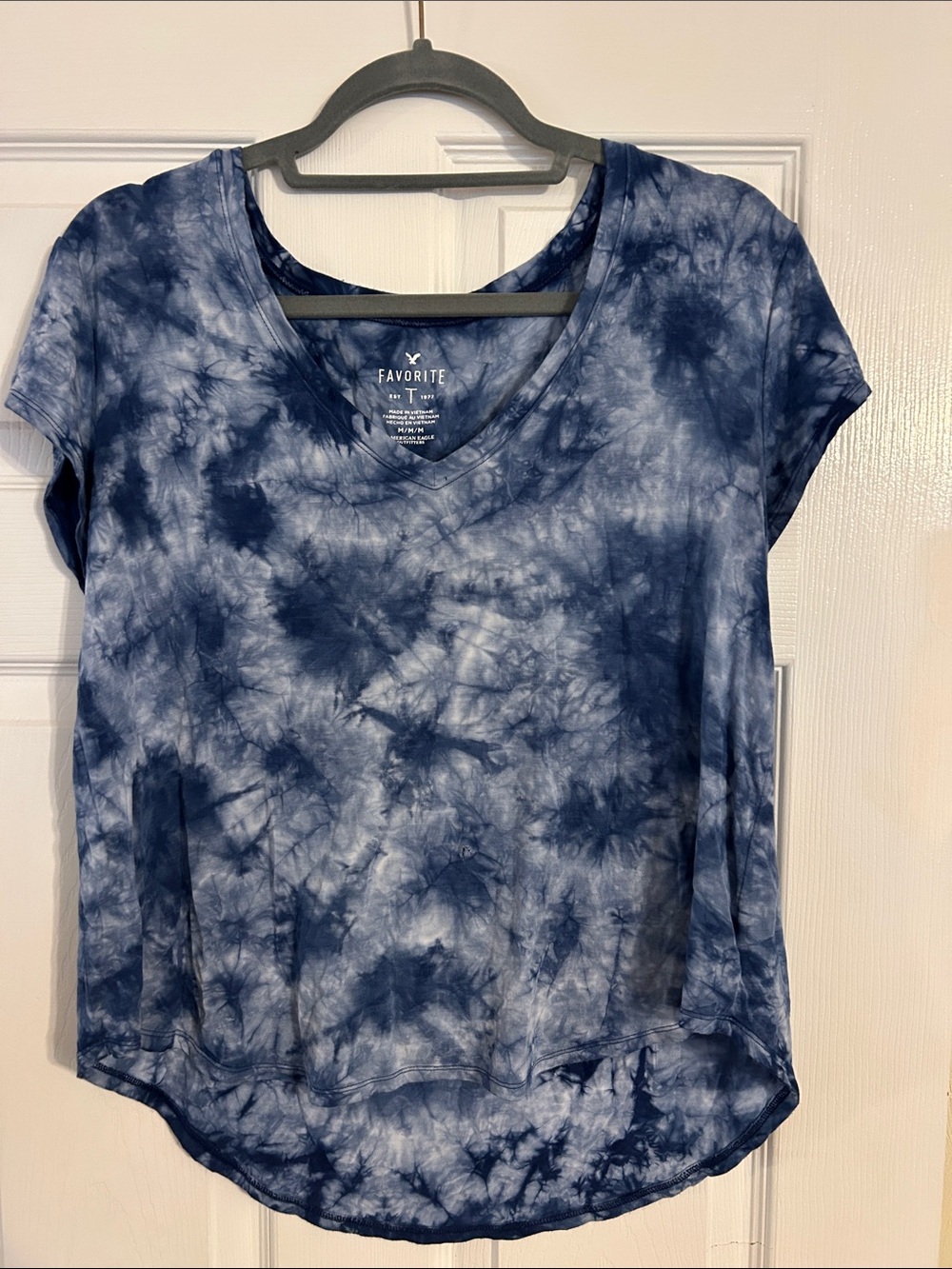 American Eagle Outfitters Navy Tie-Dye V-Neck Short Sleeve Top